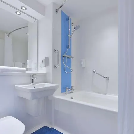 Purple Meadowhall Hotel 3*